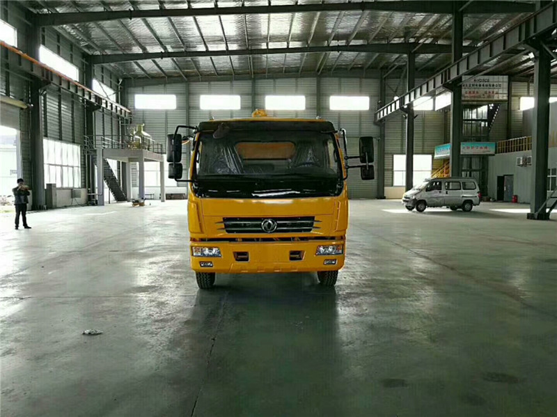 管道疏通車，清洗吸污車的保養