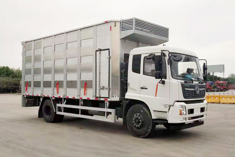 東風(fēng)天錦6.8米畜禽運輸車（運豬車）